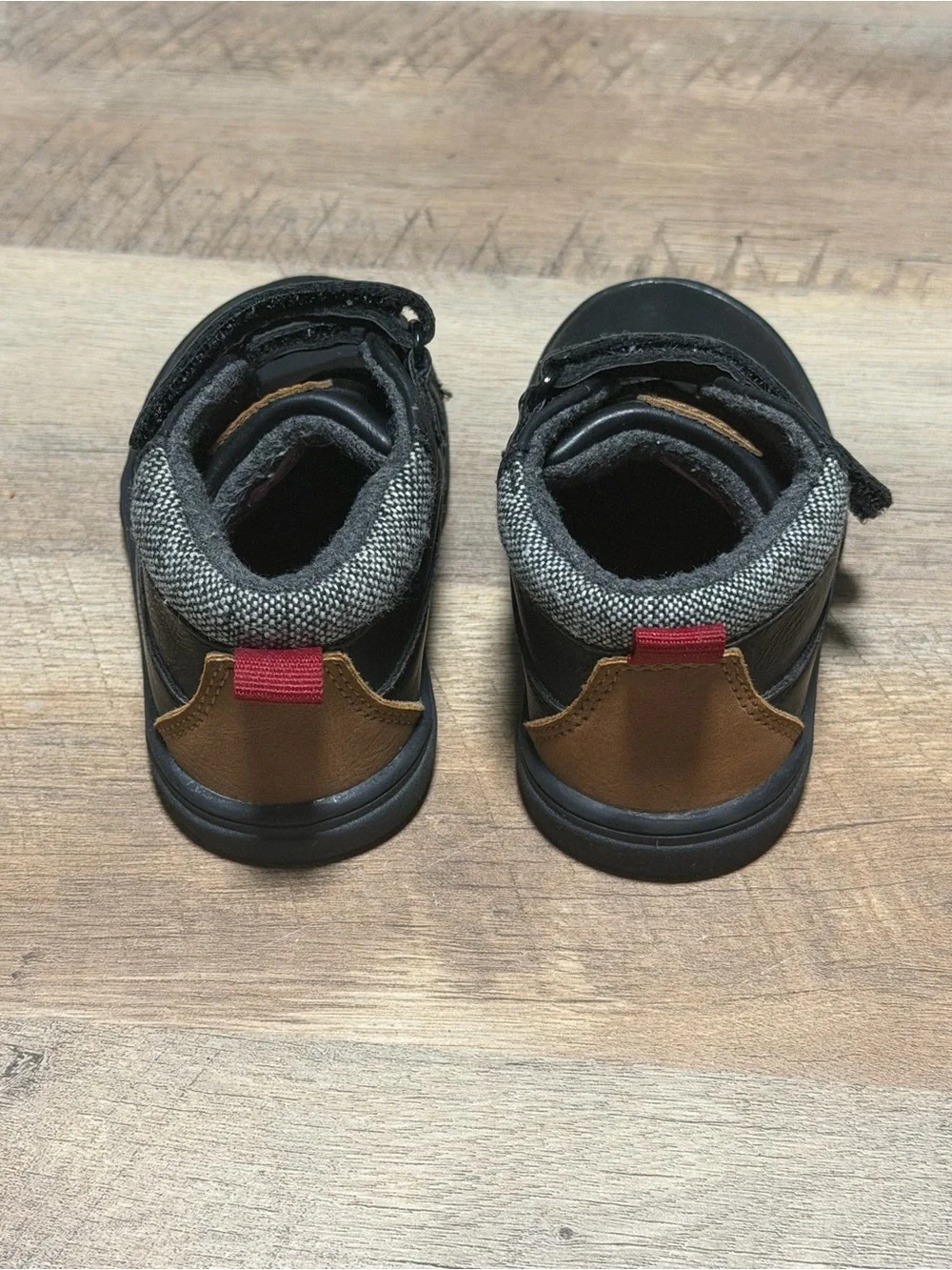 Cat & Jack Toddler Boys Black Velcro Shoes | Size 6